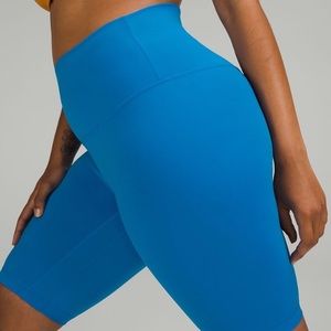 EUC Lululemon Align Short 10” Poolside Blue Size 6